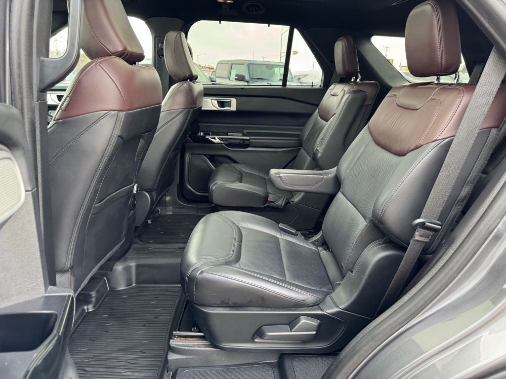 2022 Ford Explorer Platinum