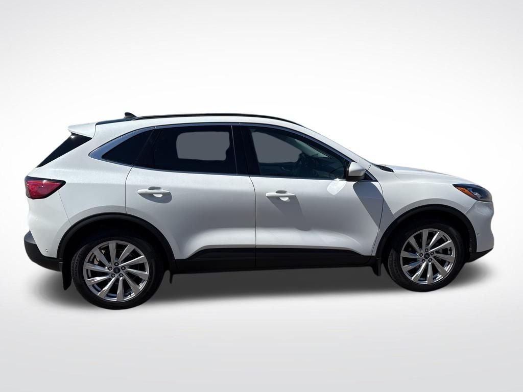 2022 Ford Escape Hybrid Titanium