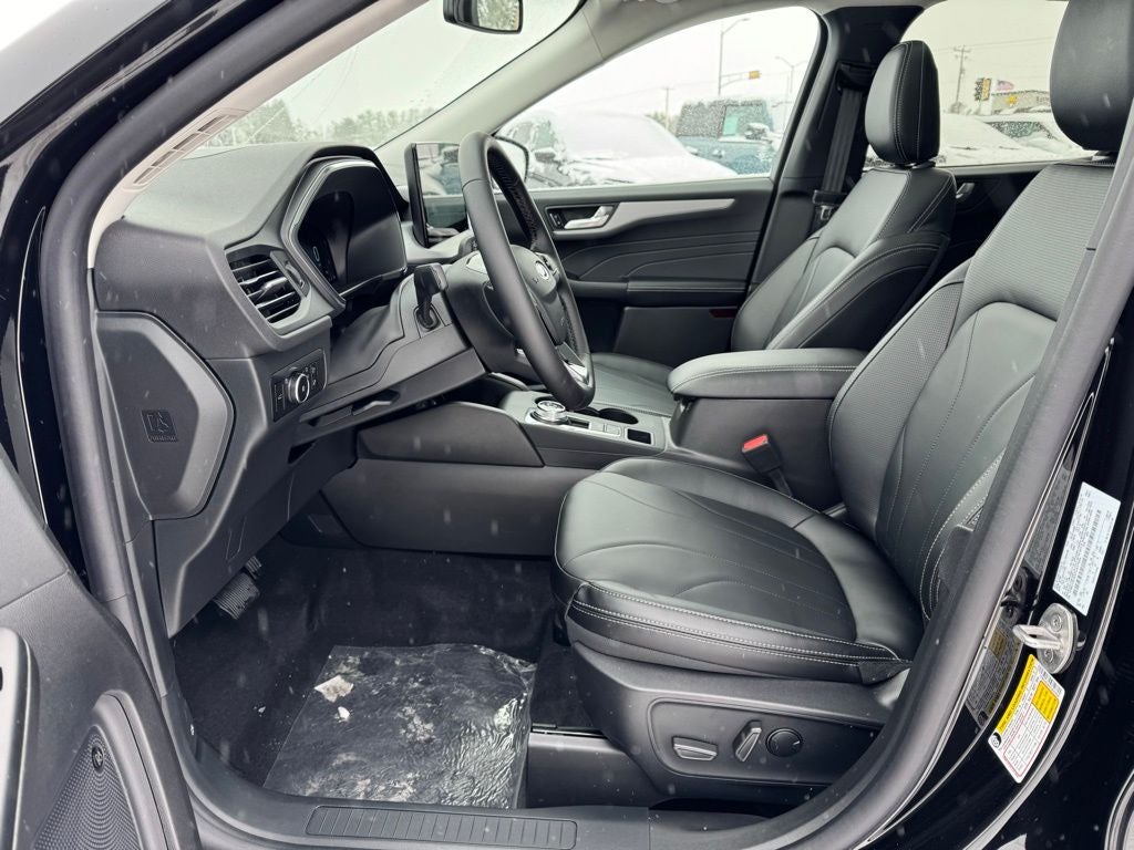 2026 Ford Escape Platinum