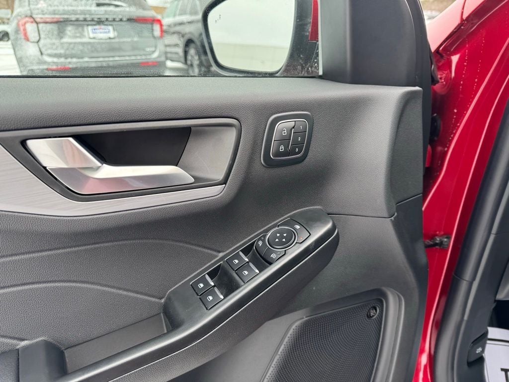 2026 Ford Escape Platinum