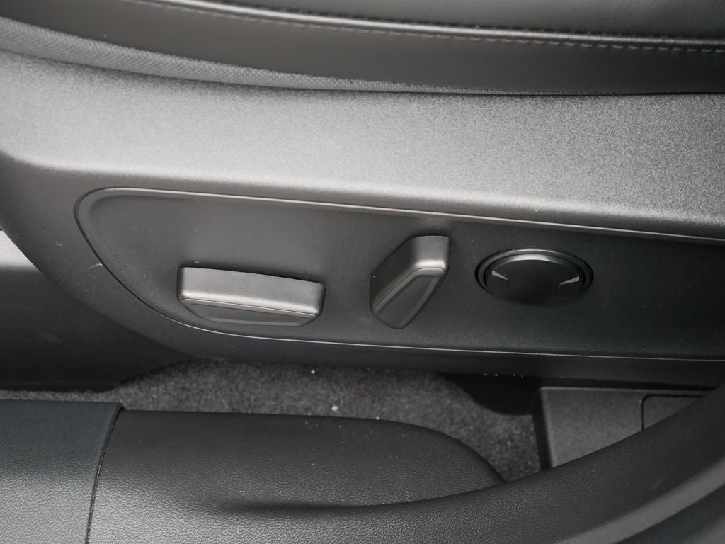 2026 Ford Escape Hybrid ST-Line Select