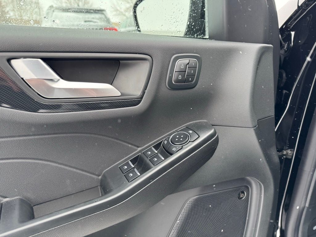 2026 Ford Escape Hybrid ST-Line Select