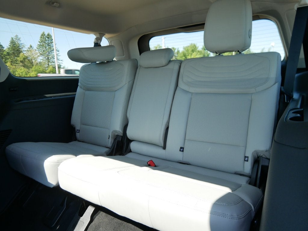 2027 Ford Expedition Max Platinum PLATINUM