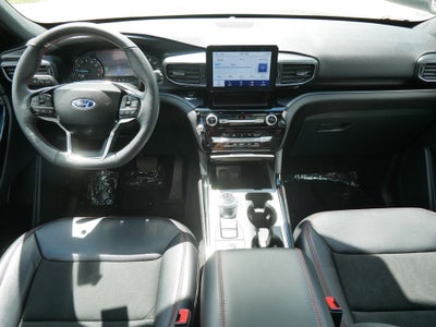 2024 Ford Explorer ST-Line