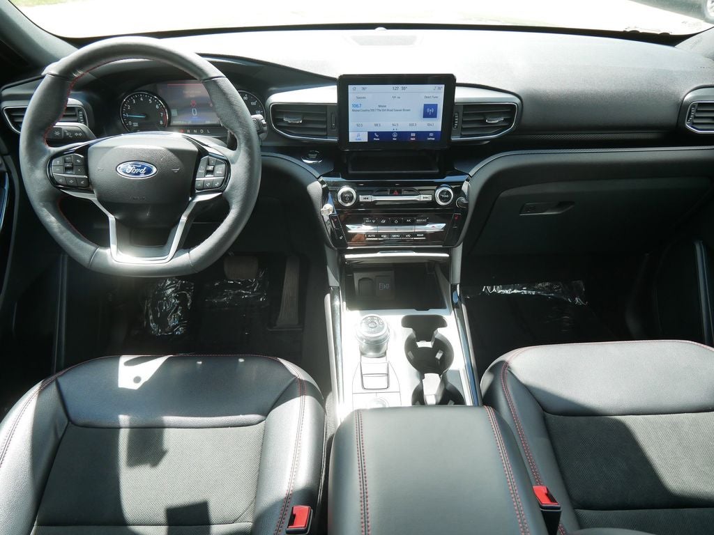 2024 Ford Explorer ST-Line