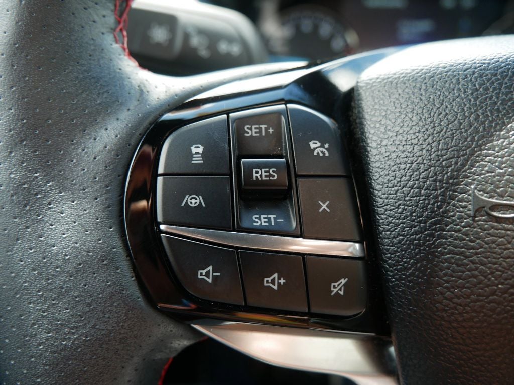 2024 Ford Explorer ST-Line
