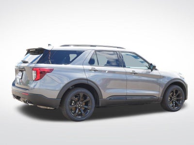 2024 Ford Explorer ST-Line