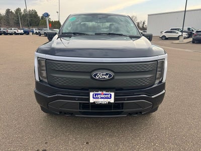 2025 Ford F-150 Lightning Flash