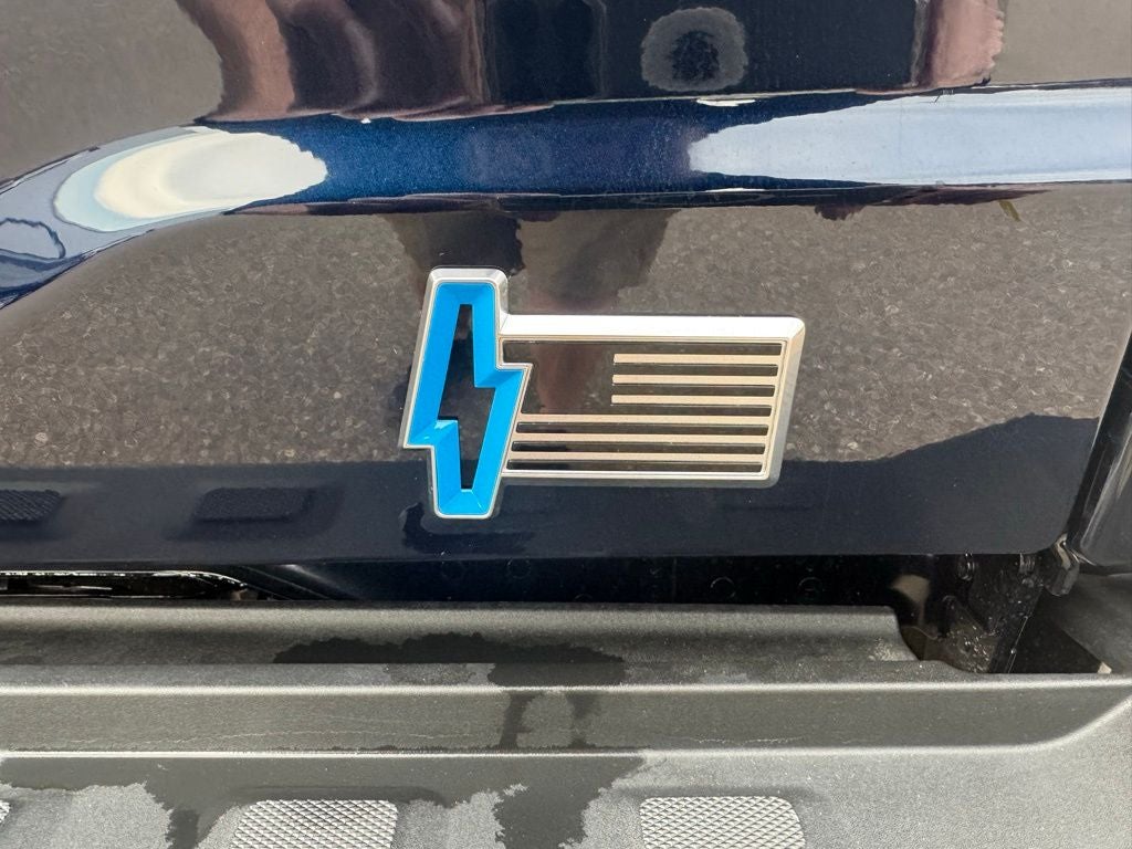 2025 Ford F-150 Lightning Flash