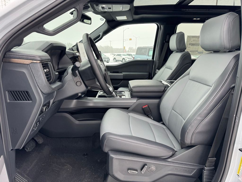 2025 Ford F-150 Lightning Lariat