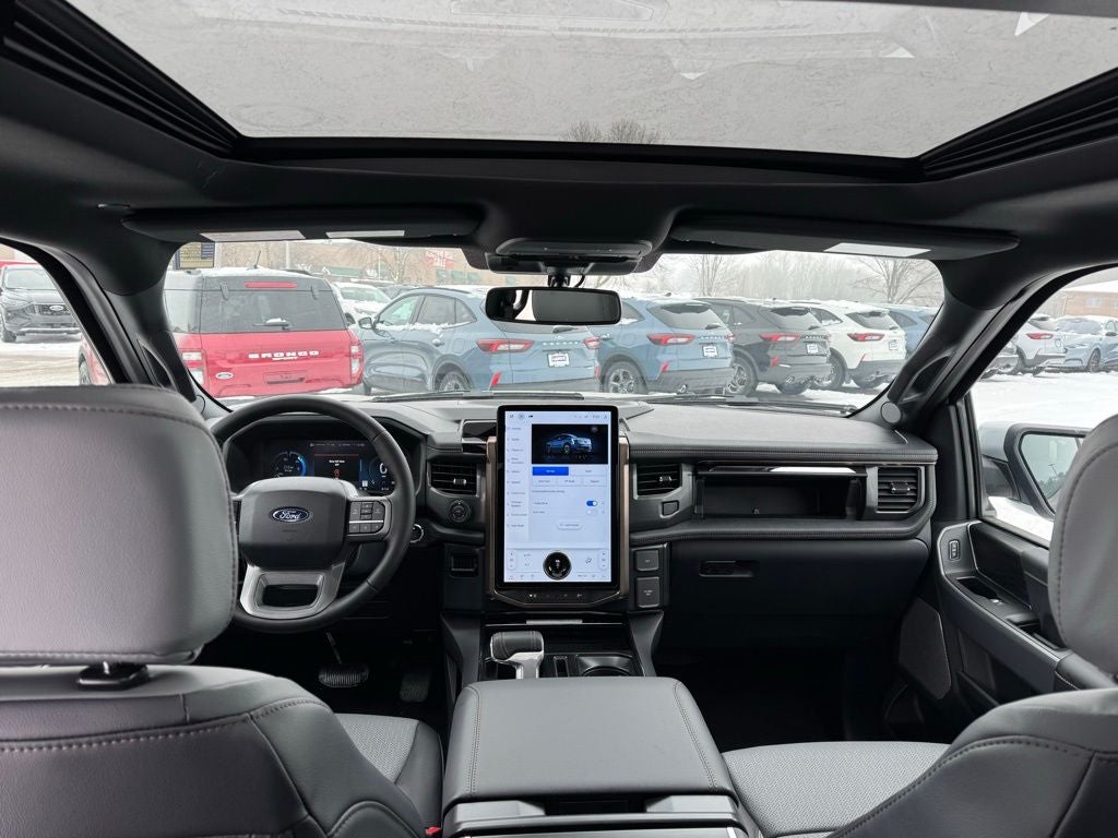 2025 Ford F-150 Lightning Lariat