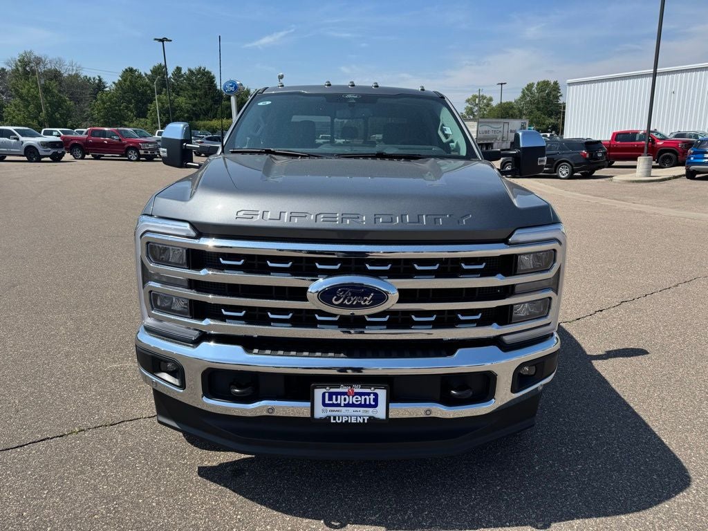 2025 Ford F-350SD Lariat