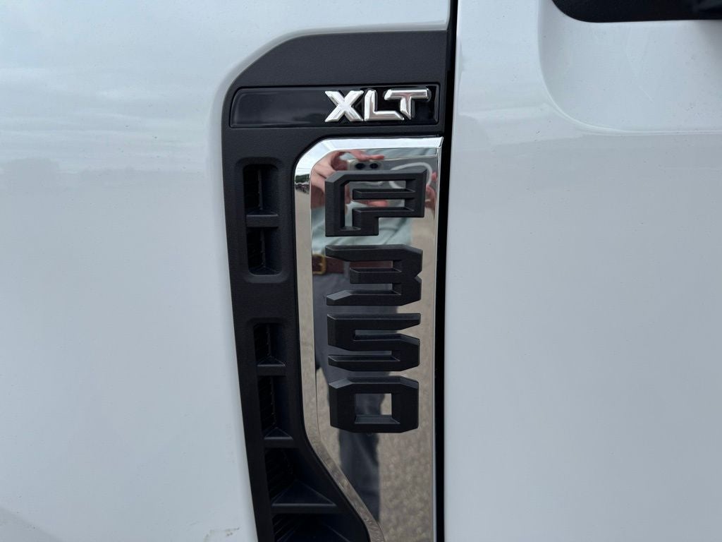 2026 Ford F-350SD XLT