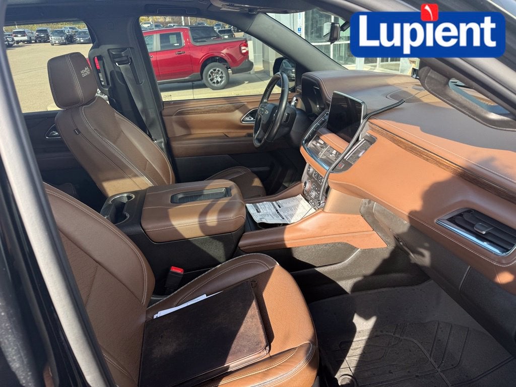 2023 Chevrolet Suburban High Country