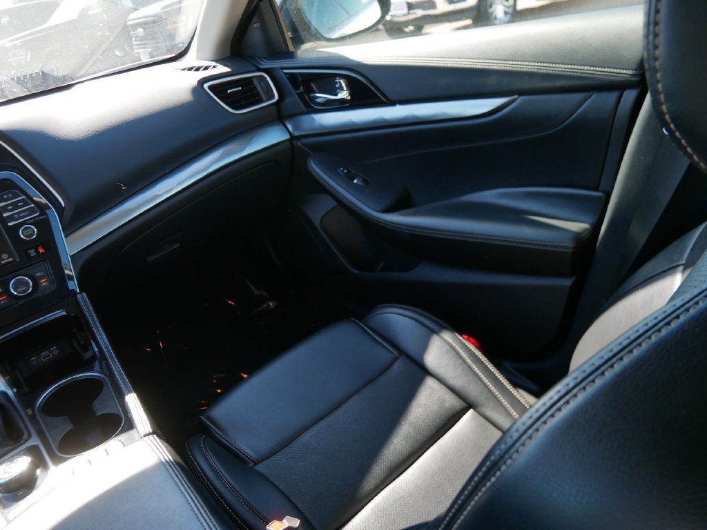 2023 Nissan Maxima SV