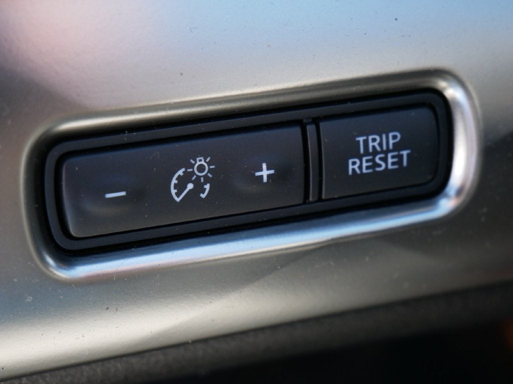 2023 Nissan Maxima SV