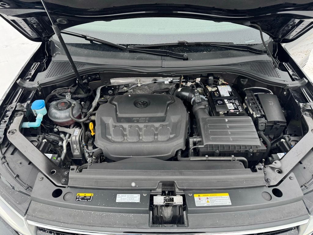 2024 Volkswagen Tiguan 2.0T SE R-Line Black