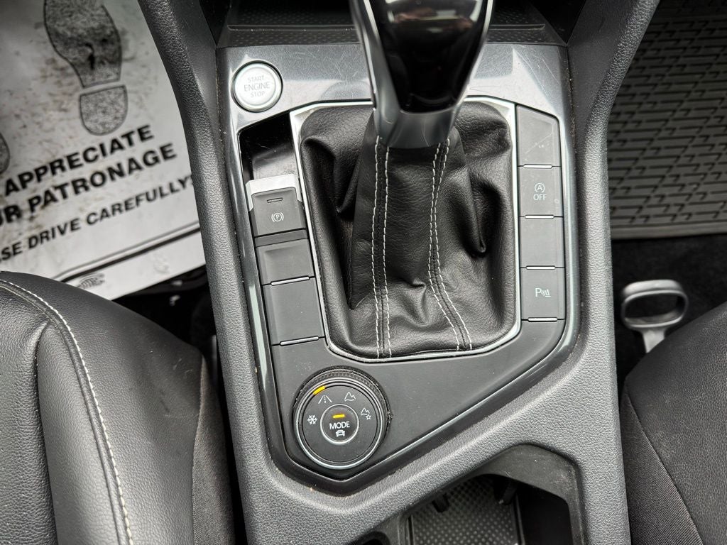 2024 Volkswagen Tiguan 2.0T SE R-Line Black