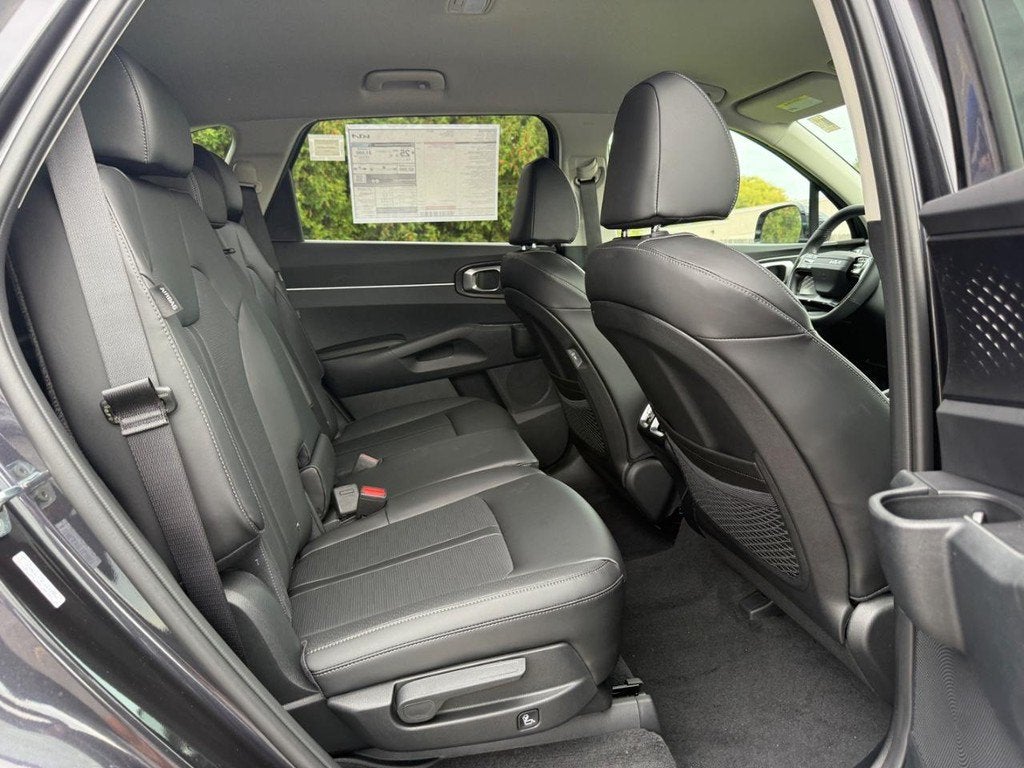 2026 Kia Sorento S - Photo 7