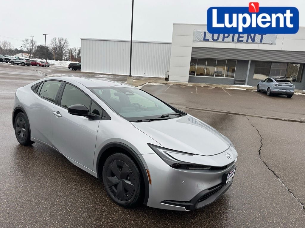 2025 Toyota Prius LE
