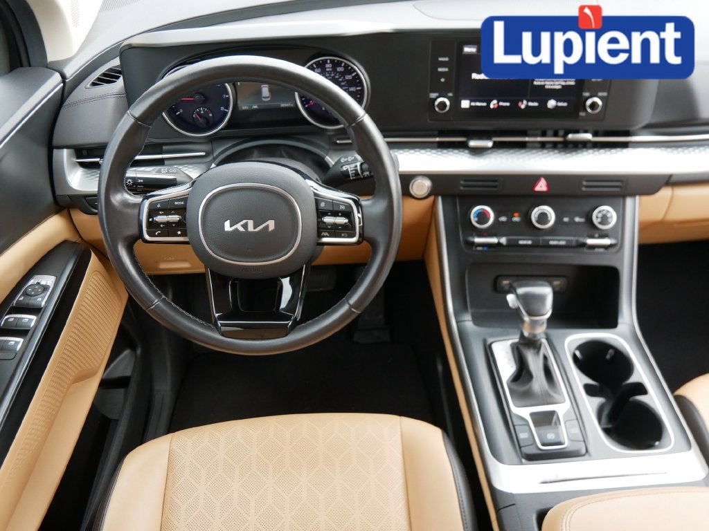 2024 Kia Carnival LX