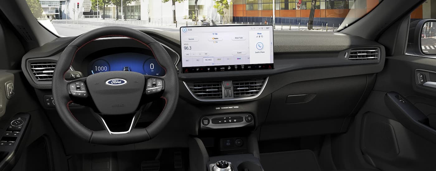 Infotainment display and digital gauge cluster in a 2025 Ford Escape